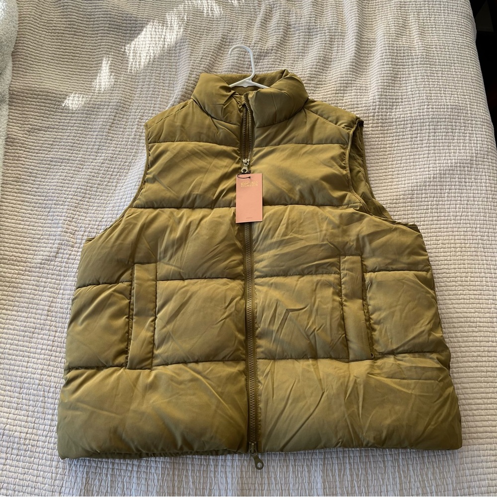 4X Girlfriend Collective Gross Green Puffer Vest